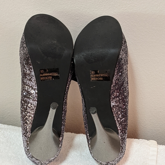 Qupid Women's Glitter/Velvet High 5.5"Heels Size 7 - Picture 9 of 15
